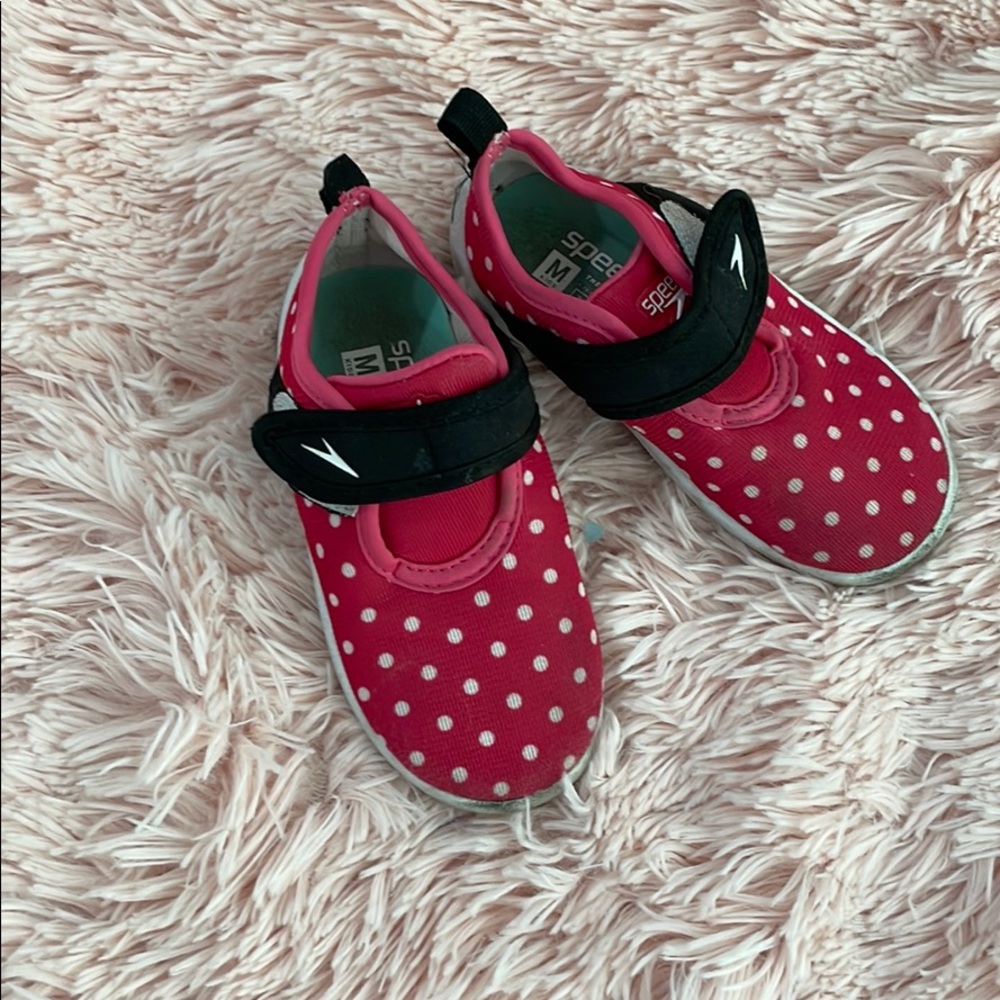Speedo toddler water shoes 7/8